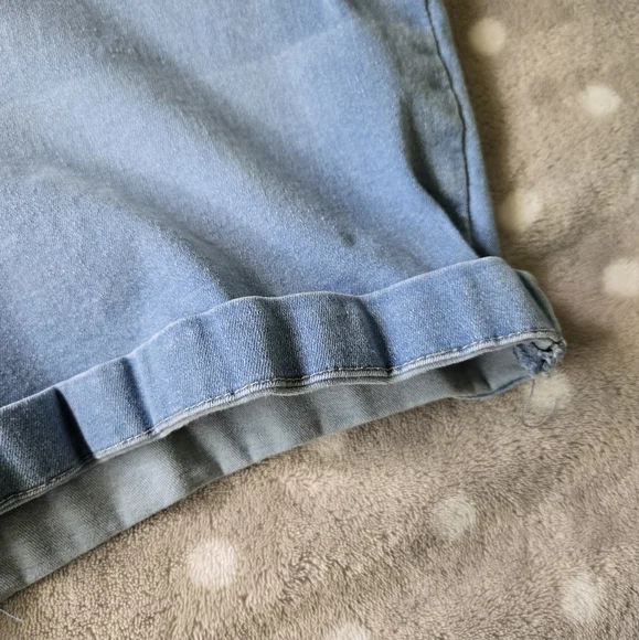Royalty For Me Plus Size Blue Jean Shorts Cuffed Hem - Size 20 - Picture 5 of 10